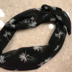Wire Tie Black Headband with White Palm Trees